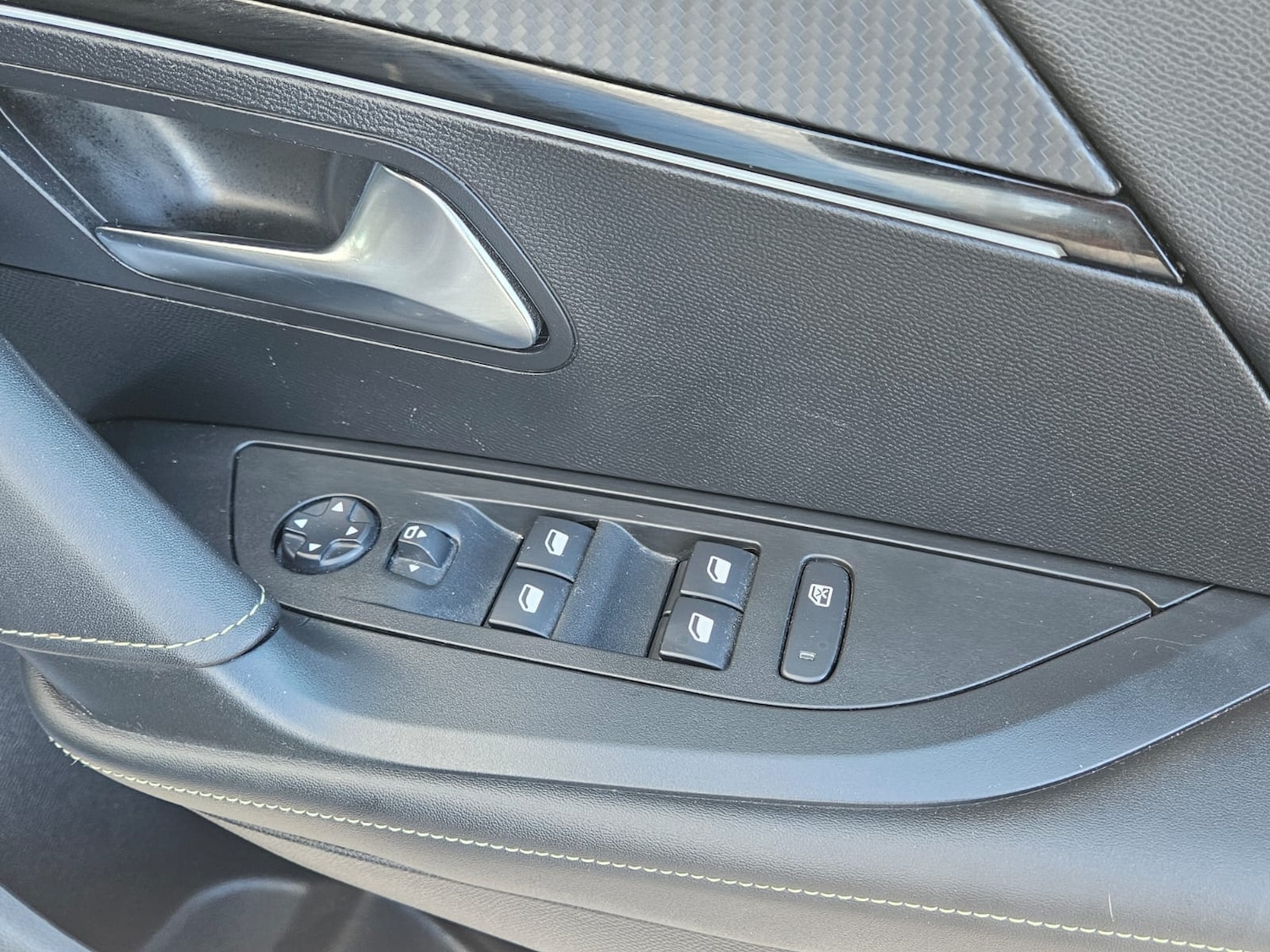 Used Peugeot 2008 2023 for sale - 77125227: Photo 20