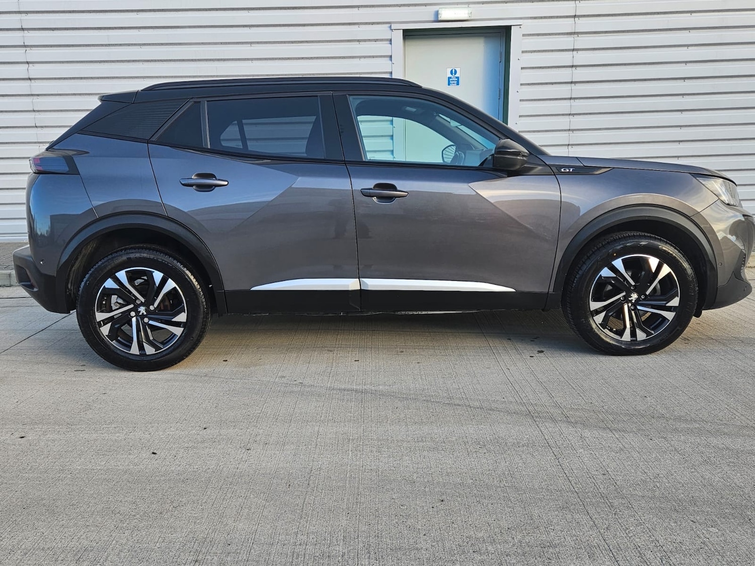 Used Peugeot 2008 2023 for sale - 77125227: Photo 3