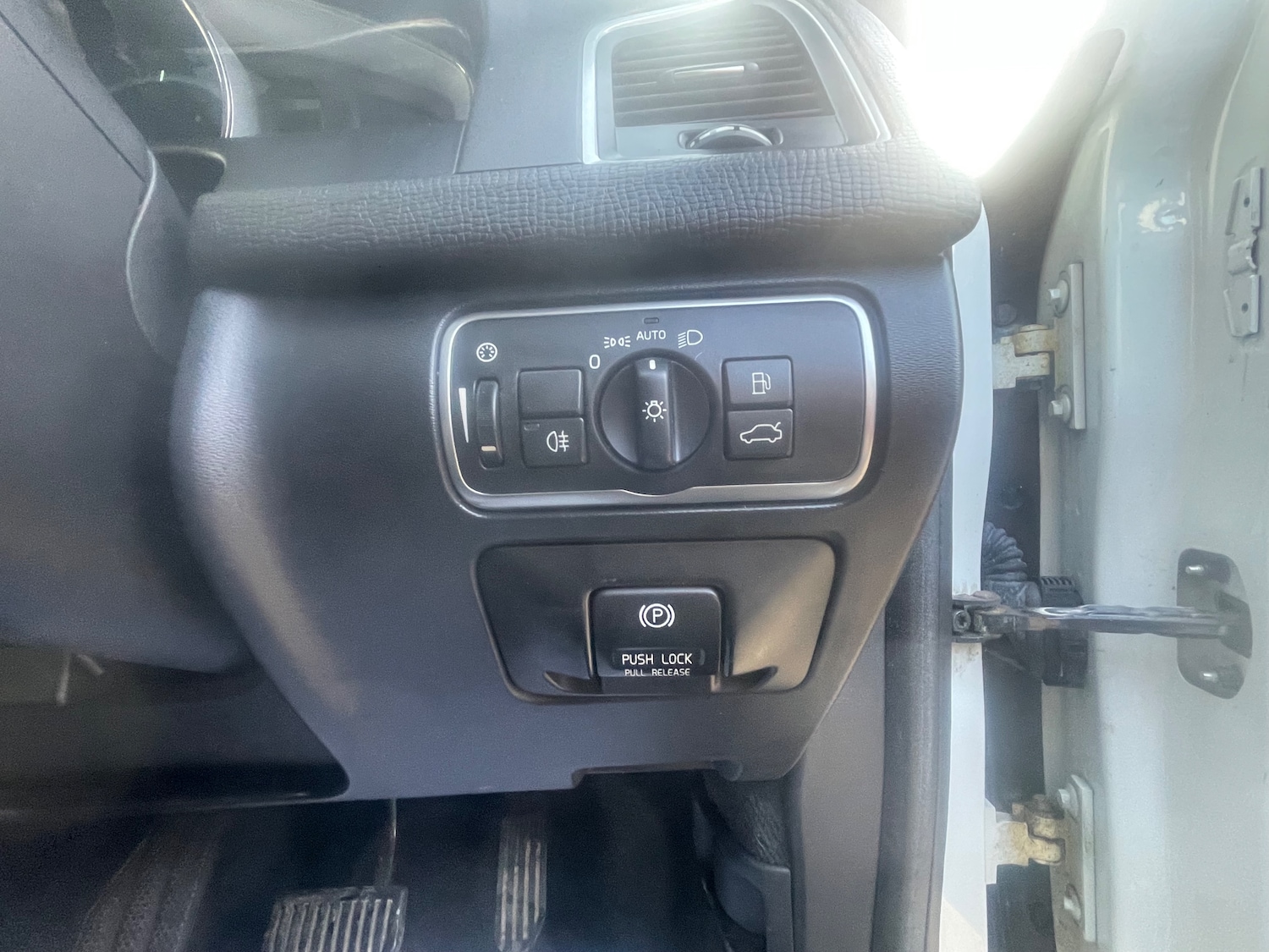 Used Volvo XC60 2013 for sale - 77026687: Photo 22