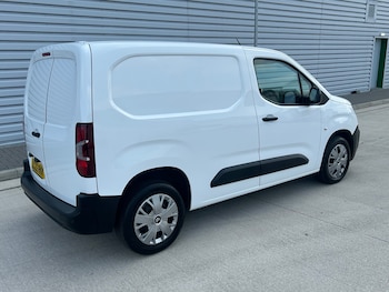 Used Citroen Berlingo 2022 for sale - 75468443: Photo