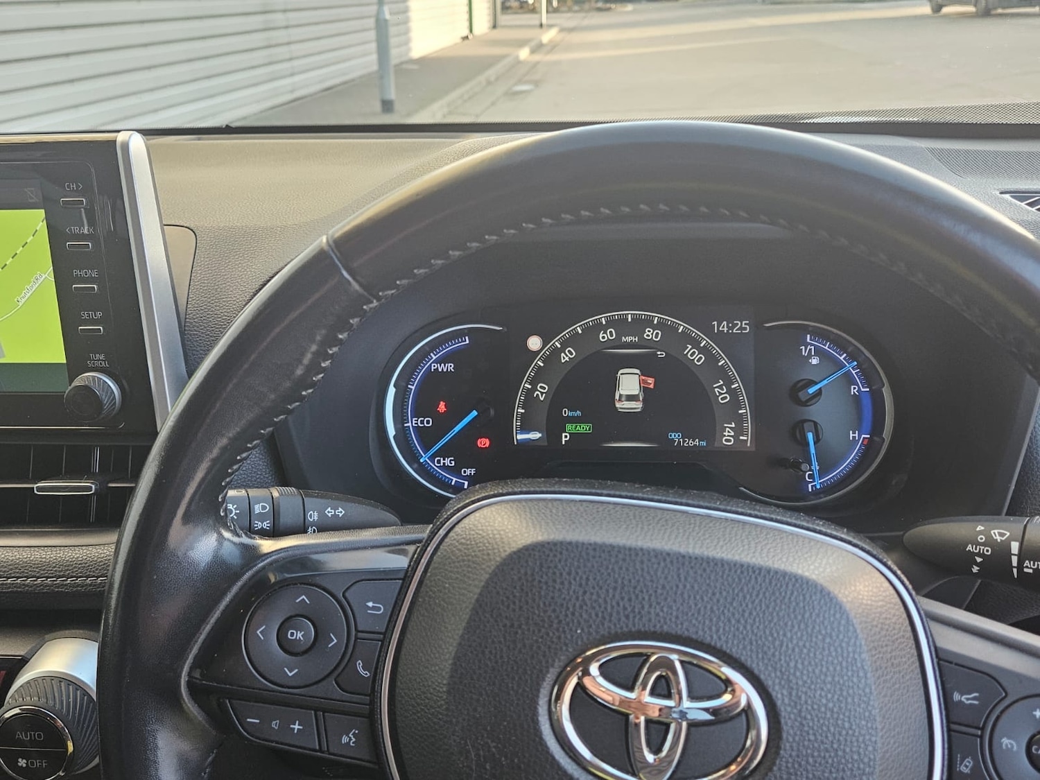 Used Toyota RAV4 2019 for sale - 76972930: Photo 10