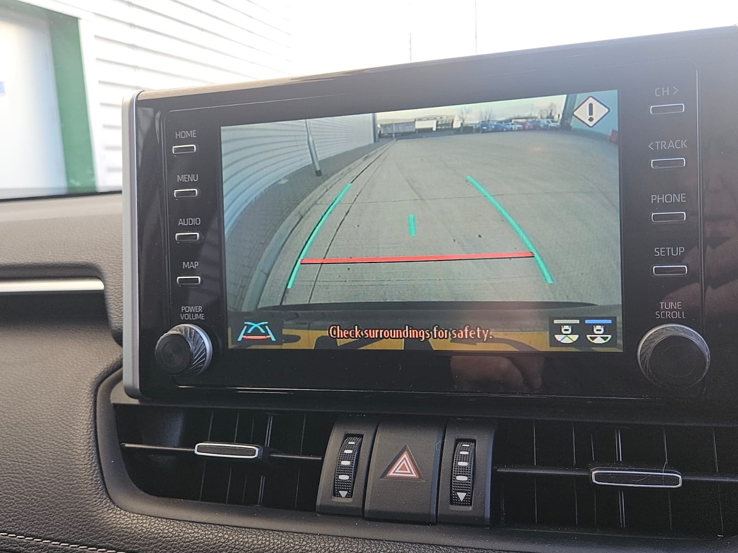 Used Toyota RAV4 2019 for sale - 76972930: Photo 17