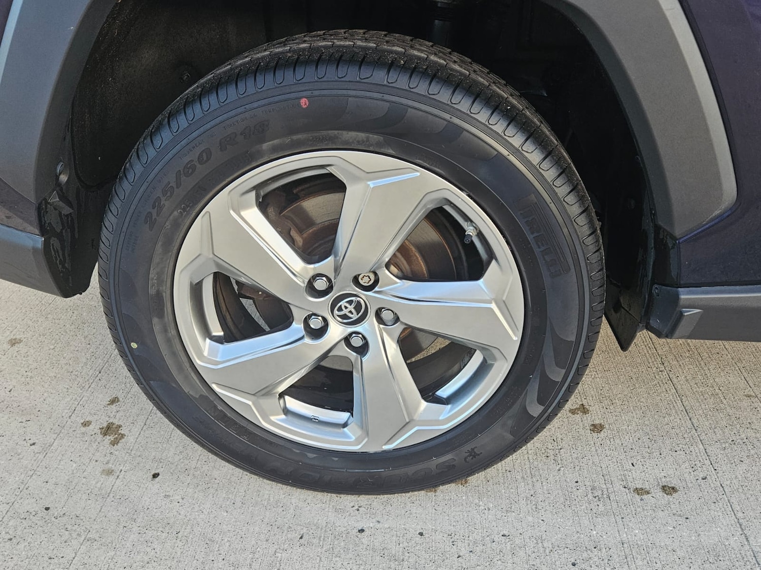 Used Toyota RAV4 2019 for sale - 76972930: Photo 18