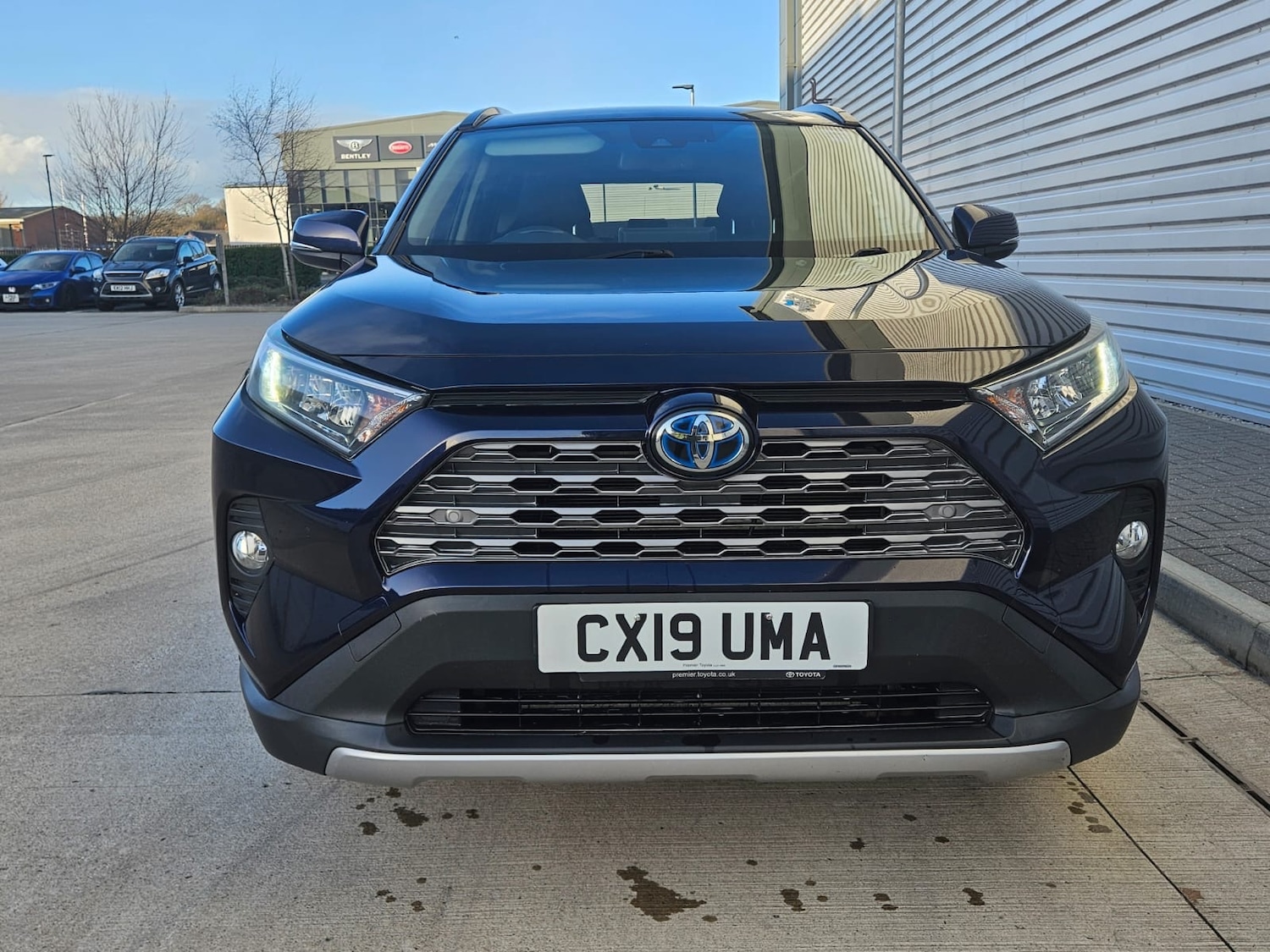 Used Toyota RAV4 2019 for sale - 76972930: Photo 3