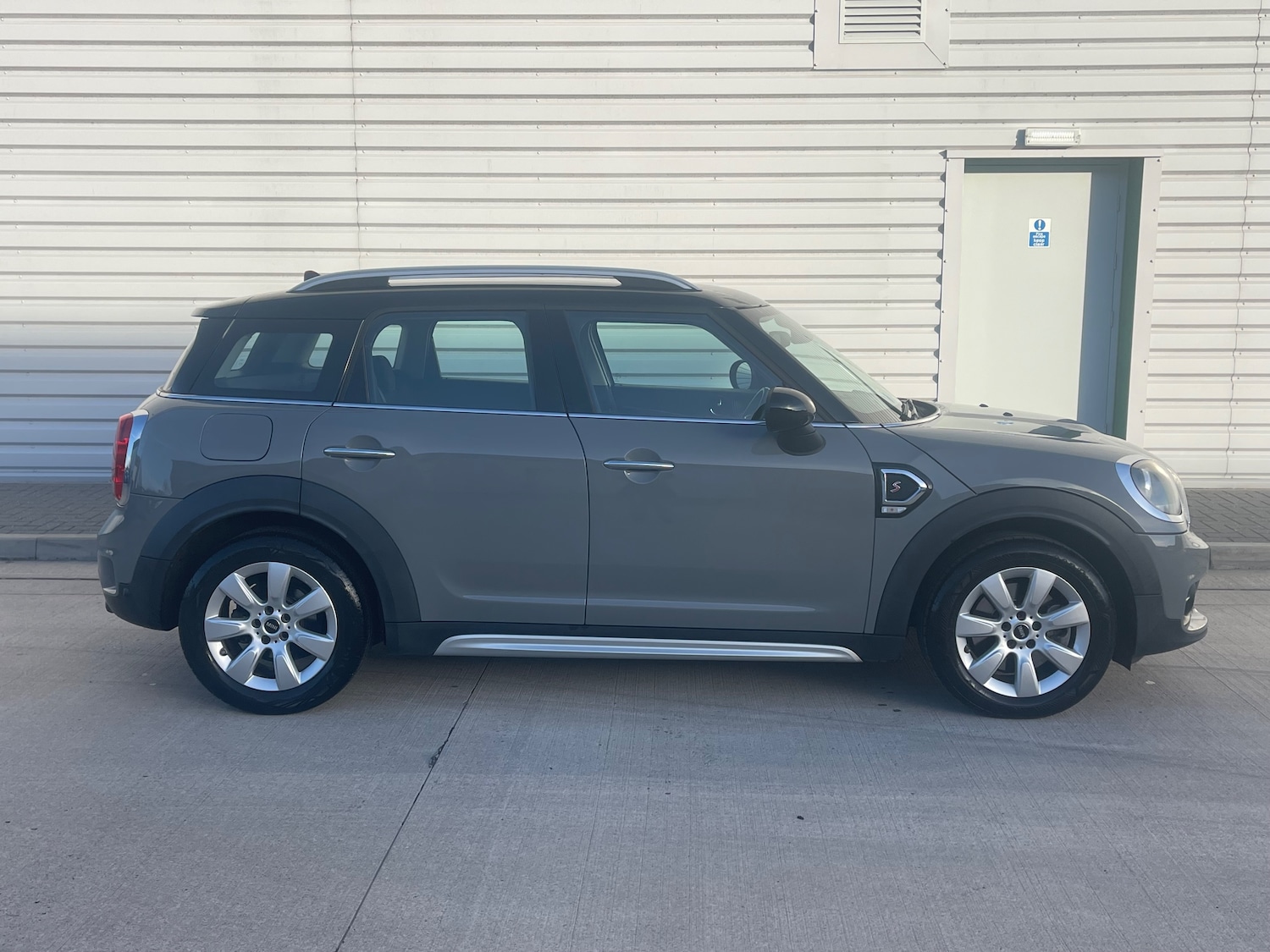Used MINI Countryman 2019 for sale - 76735721: Photo 2