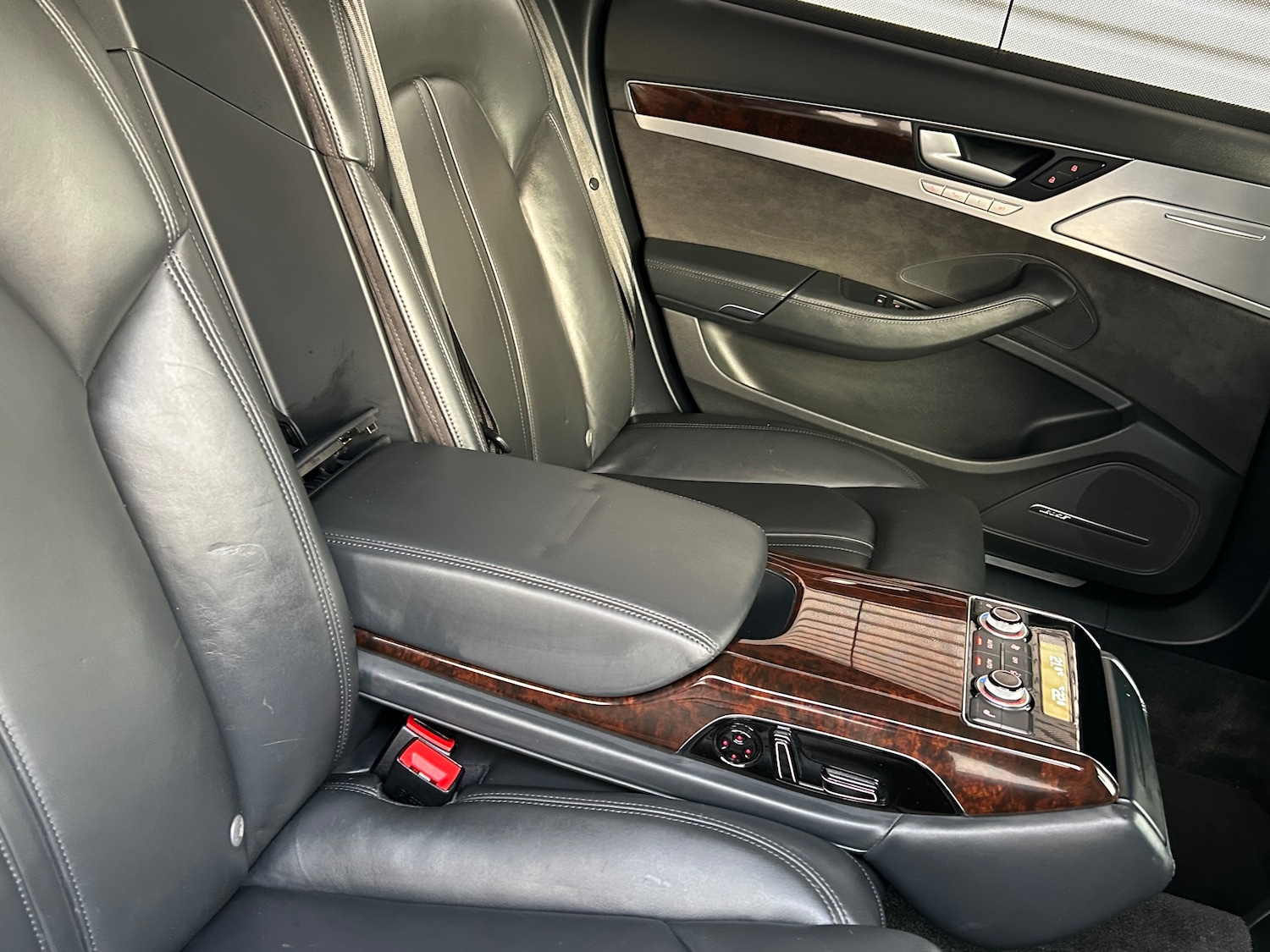 Used Audi A8 2015 for sale - 76896427: Photo 16