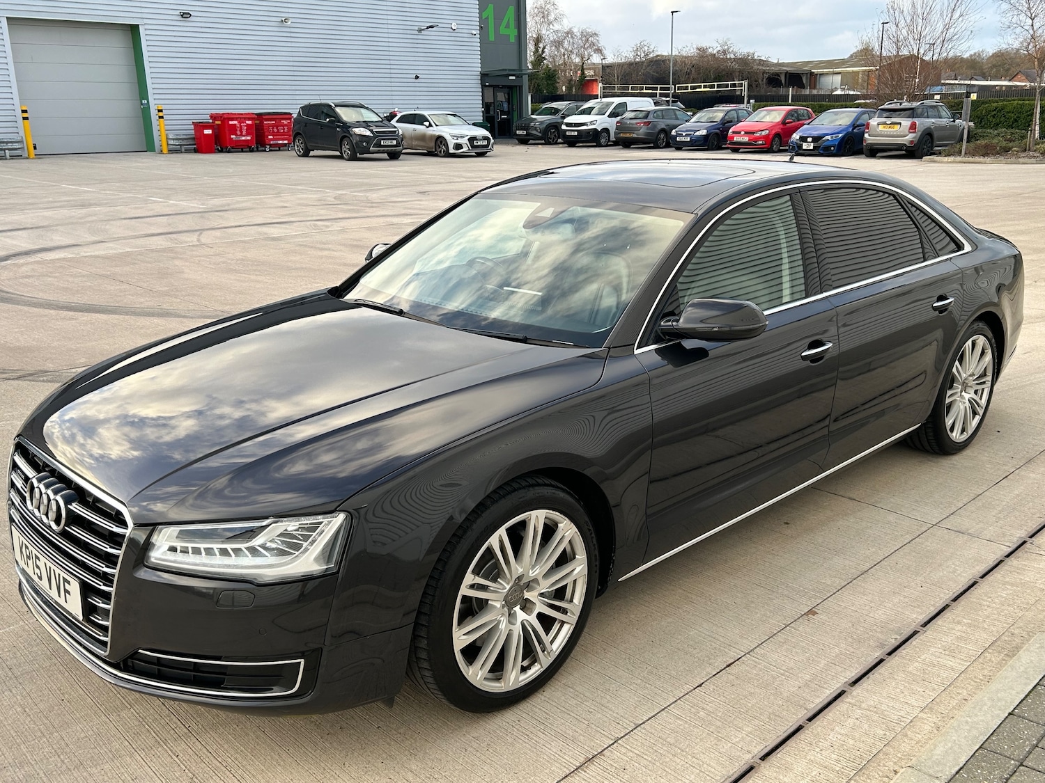 Used Audi A8 2015 for sale - 76896427: Photo 8