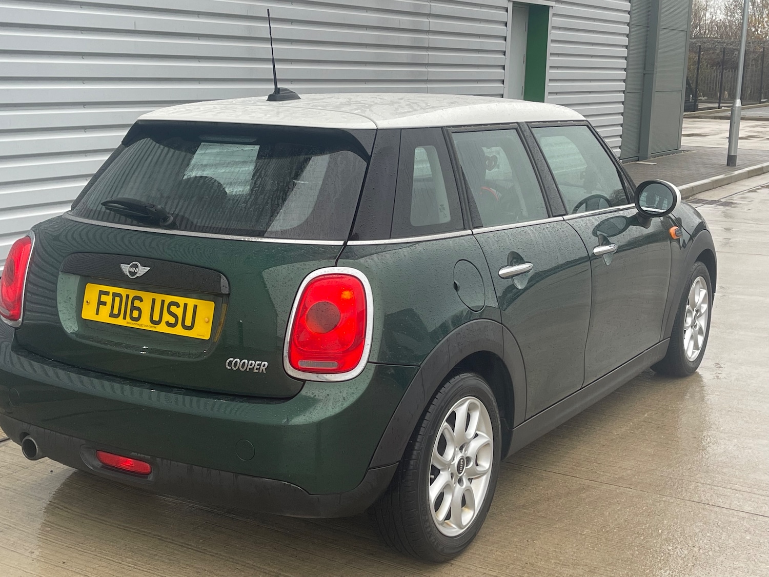 Used MINI Hatch 2016 for sale - 76767449: Photo 6