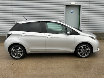 Used Toyota Yaris 2014 for sale - 77408897: Photo