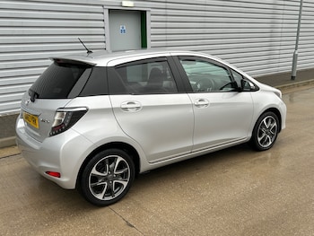 Used Toyota Yaris 2014 for sale - 77408897: Photo