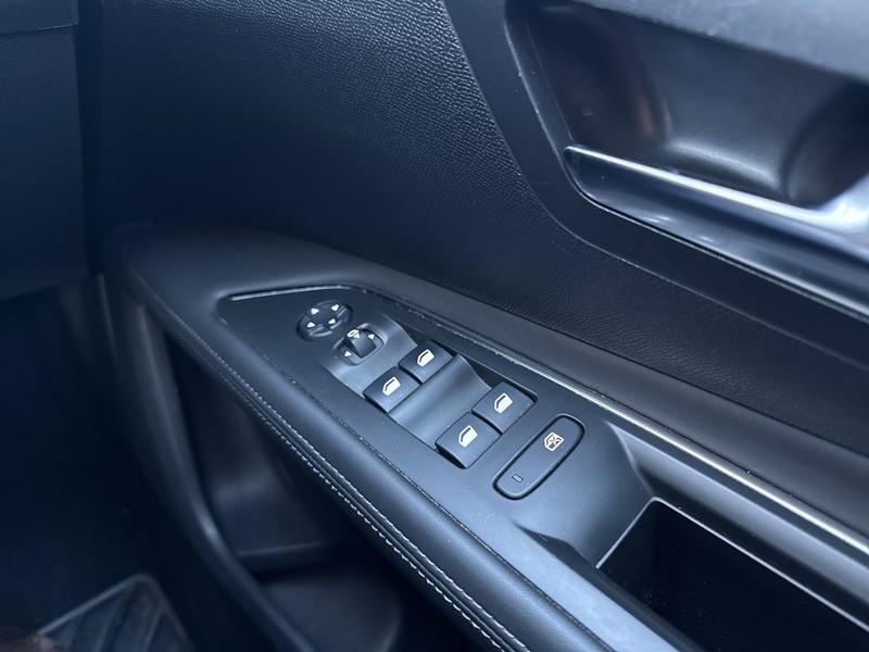 Used Peugeot 3008 2018 for sale - 77770568: Photo 17