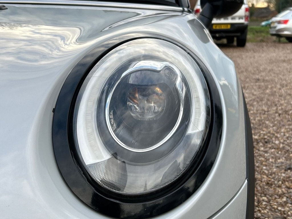 Used MINI Hatch 2018 for sale - 76698734: Photo 10