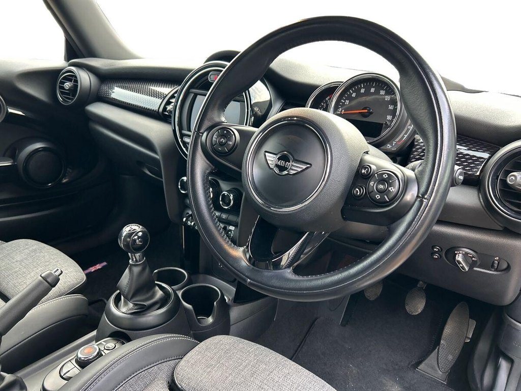 Used MINI Hatch 2018 for sale - 76698734: Photo 15