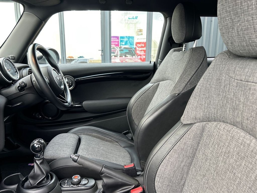 Used MINI Hatch 2018 for sale - 76698734: Photo 20