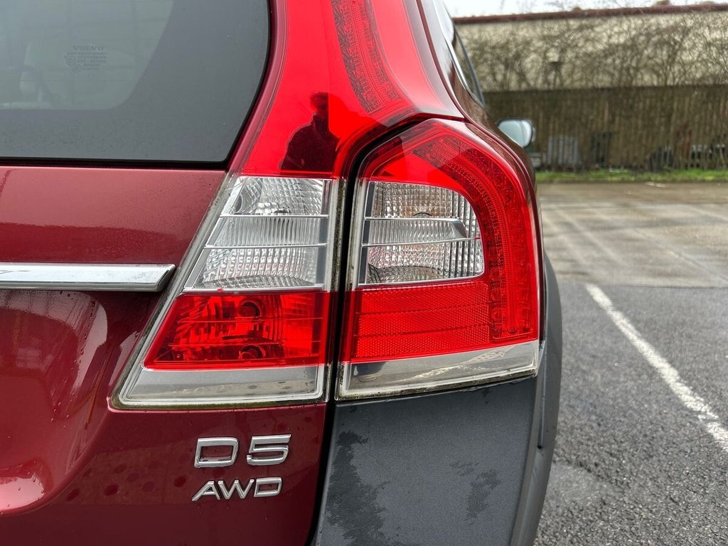 Used Volvo XC70 2015 for sale - 77631655: Photo 15