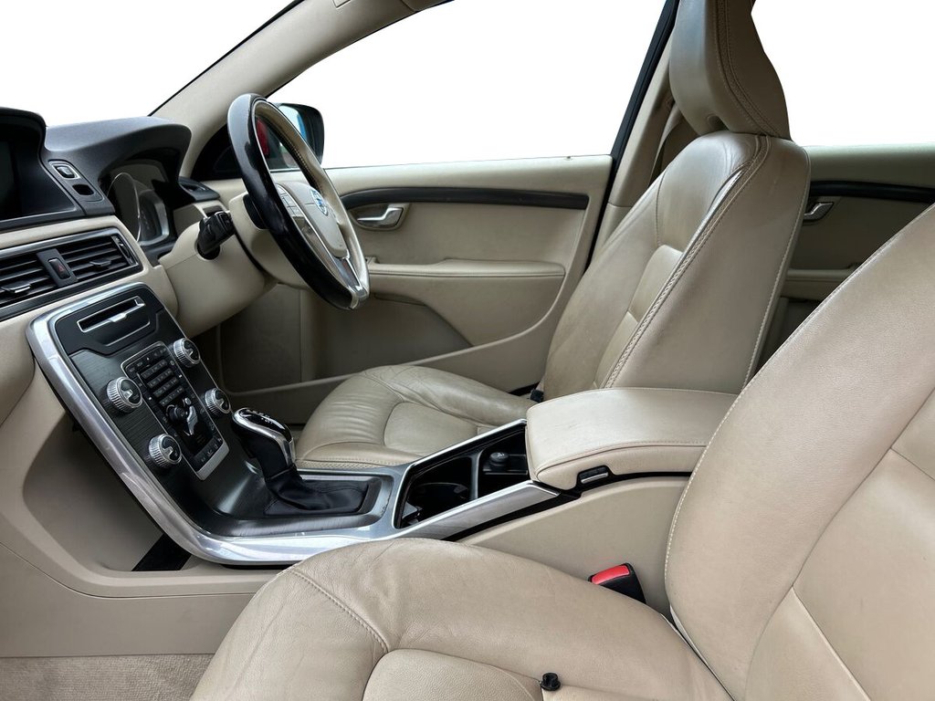 Used Volvo XC70 2015 for sale - 77631655: Photo 26