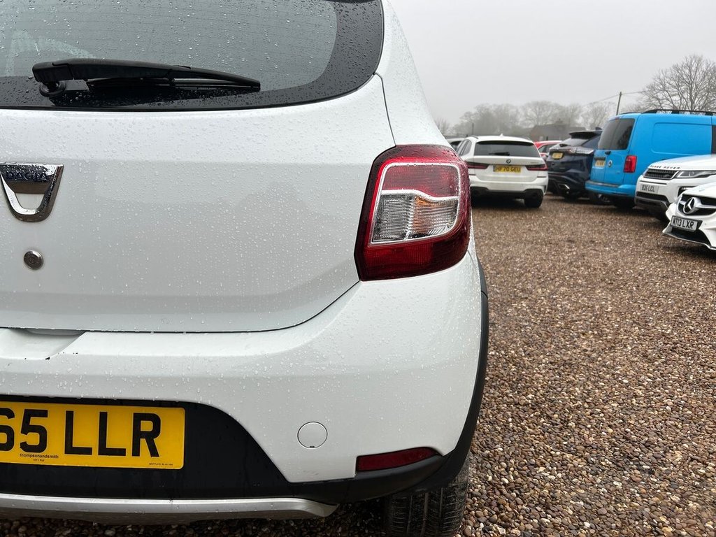 Used Dacia Sandero Stepway 2015 for sale - 77507150: Photo 12