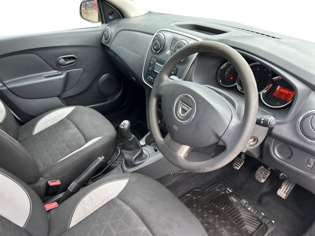 Used Dacia Sandero Stepway 2015 for sale - 77507150: Photo 15