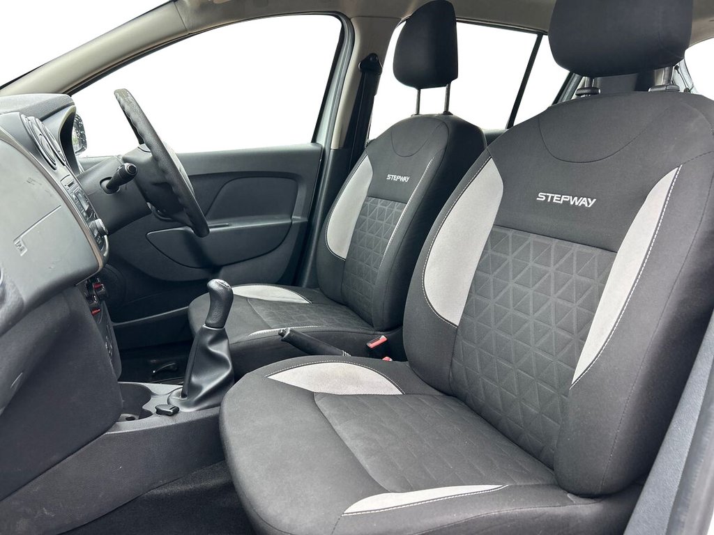Used Dacia Sandero Stepway 2015 for sale - 77507150: Photo 20