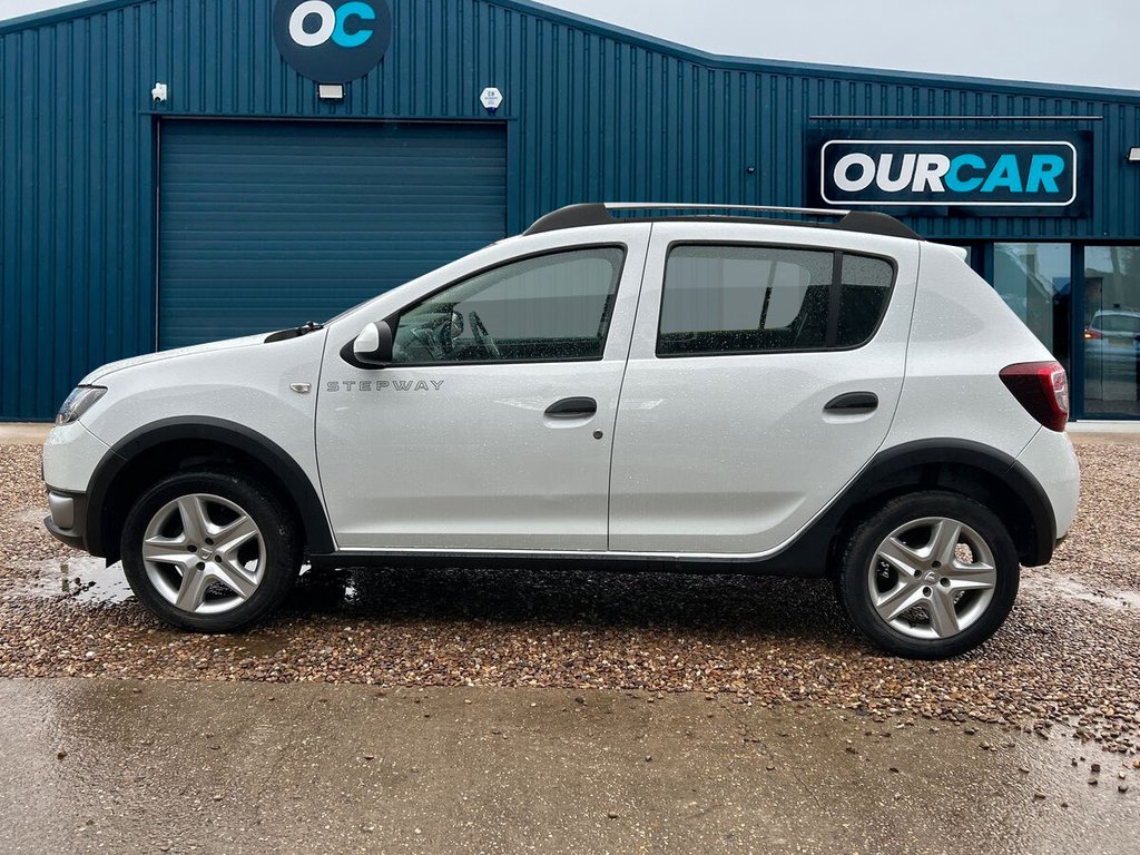 Used Dacia Sandero Stepway 2015 for sale - 77507150: Photo 6