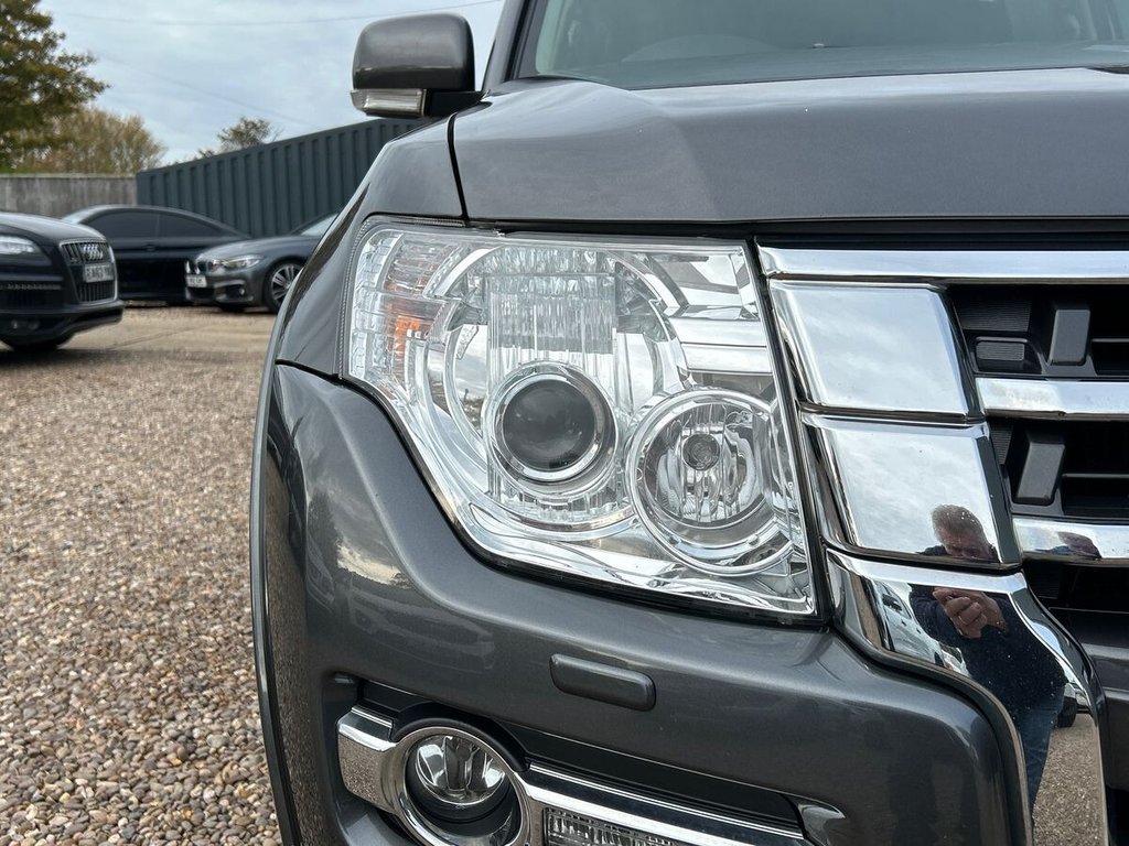 Used Mitsubishi Shogun 2016 for sale - 76631661: Photo 11