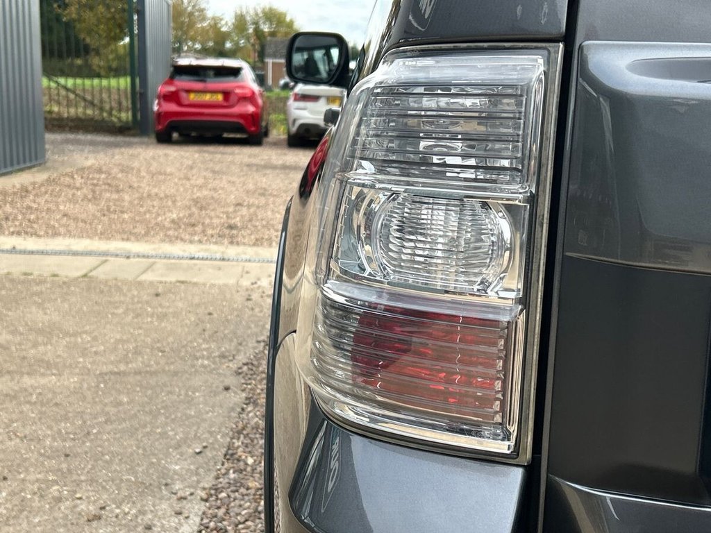 Used Mitsubishi Shogun 2016 for sale - 76631661: Photo 14