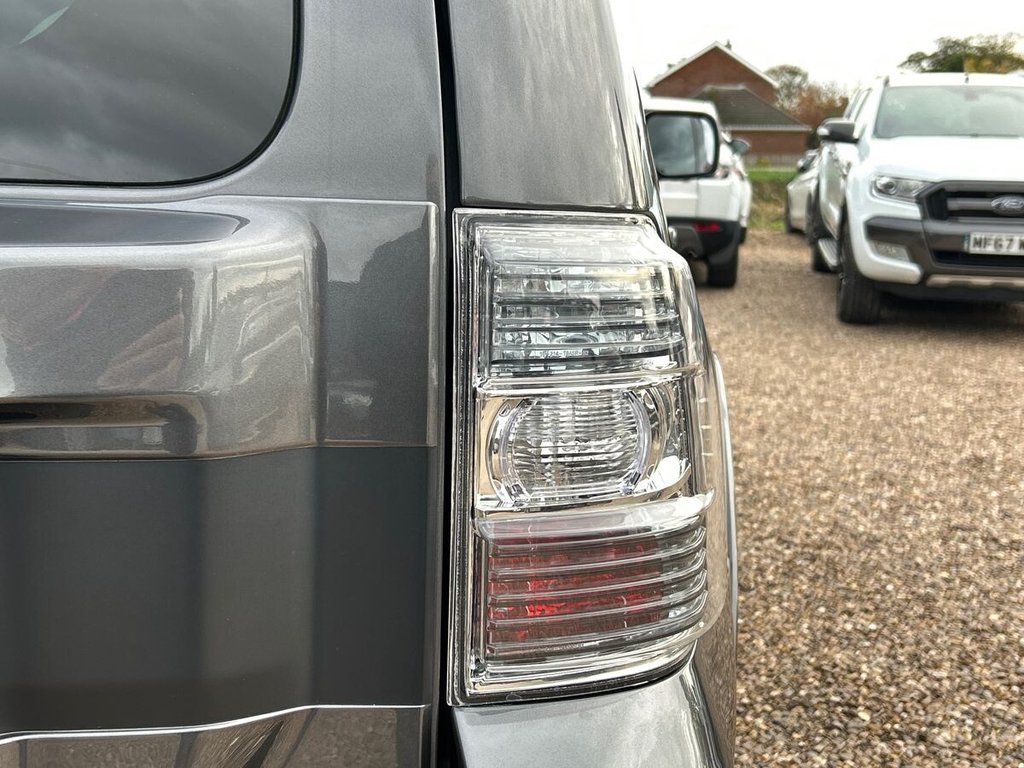 Used Mitsubishi Shogun 2016 for sale - 76631661: Photo 15