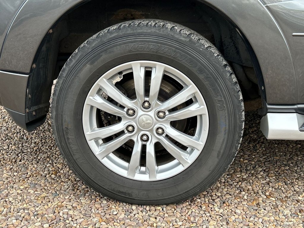 Used Mitsubishi Shogun 2016 for sale - 76631661: Photo 17