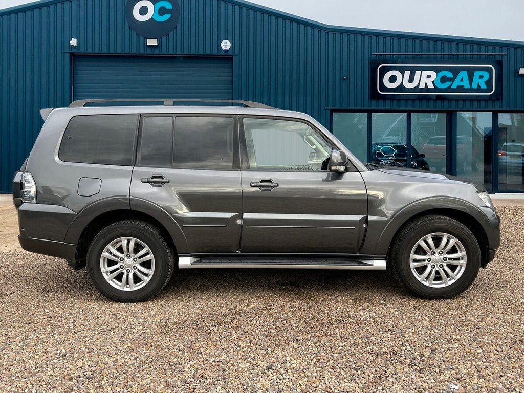 Used Mitsubishi Shogun 2016 for sale - 76631661: Photo 2