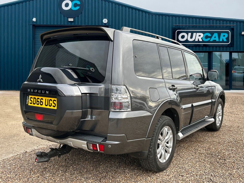 Used Mitsubishi Shogun 2016 for sale - 76631661: Photo 3