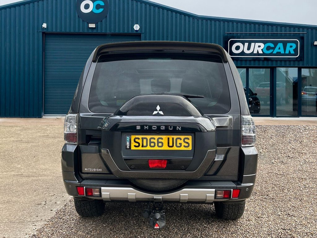 Used Mitsubishi Shogun 2016 for sale - 76631661: Photo 5