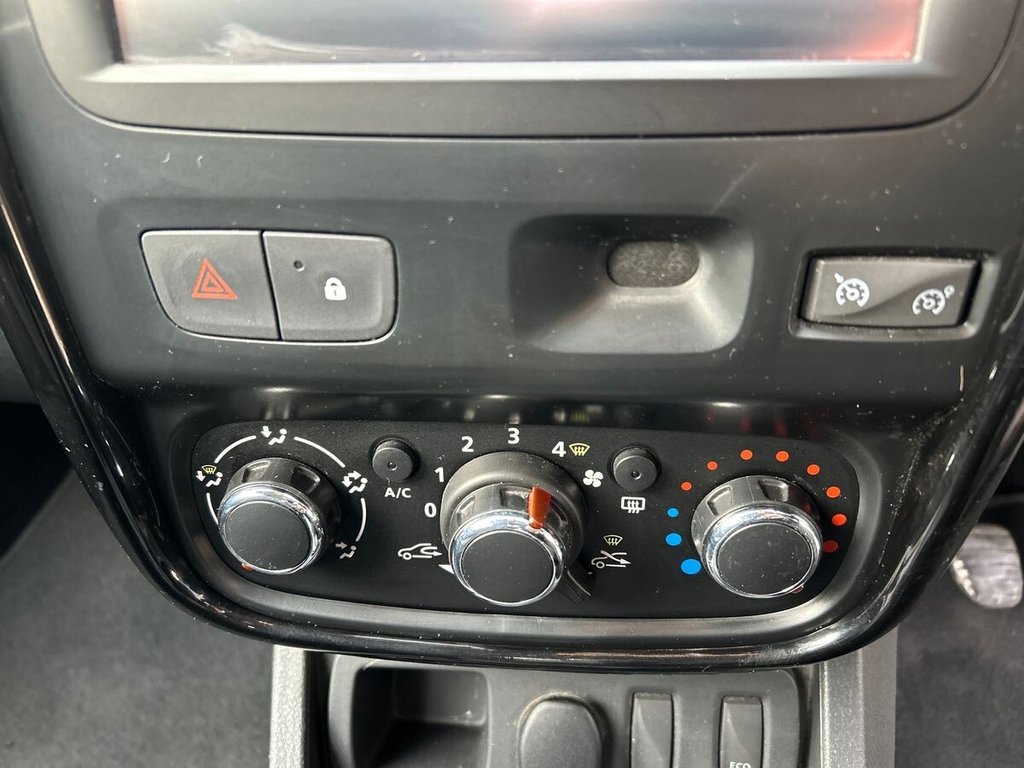 Used Dacia Duster 2015 for sale - 77132954: Photo 23