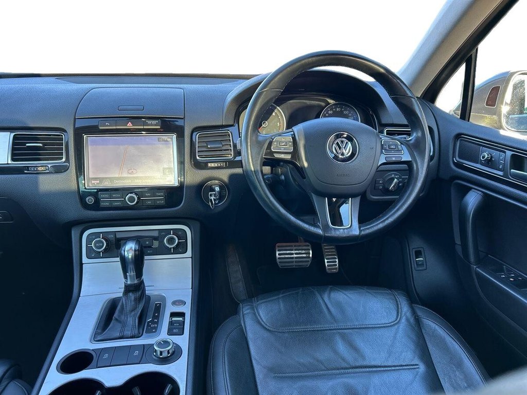 Used Volkswagen Touareg 2013 for sale - 76405091: Photo 16