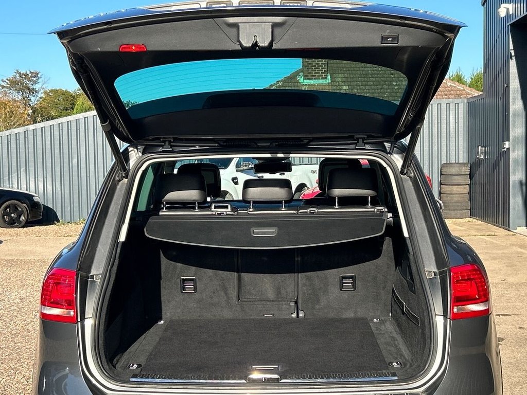 Used Volkswagen Touareg 2013 for sale - 76405091: Photo 24