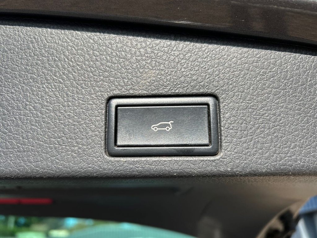 Used Volkswagen Touareg 2013 for sale - 76405091: Photo 25