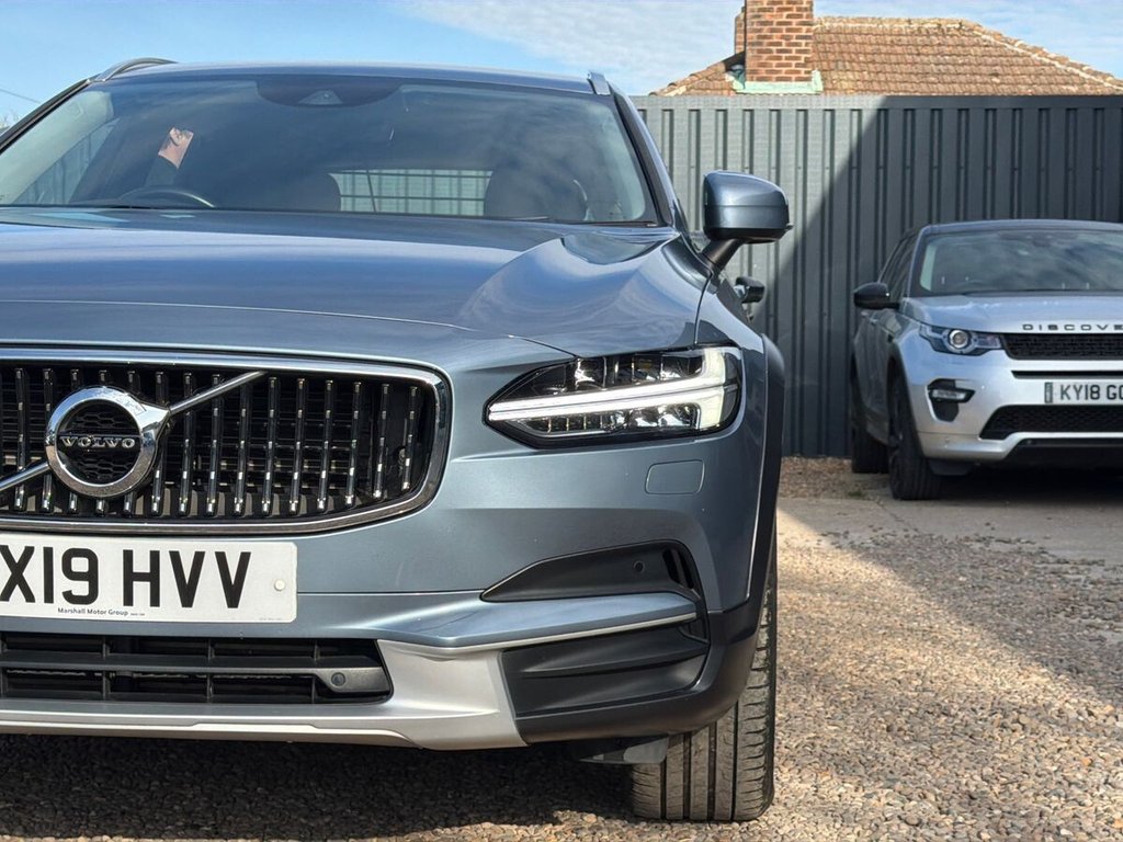 Used Volvo V90 Cross Country 2019 for sale - 78145210: Photo 10