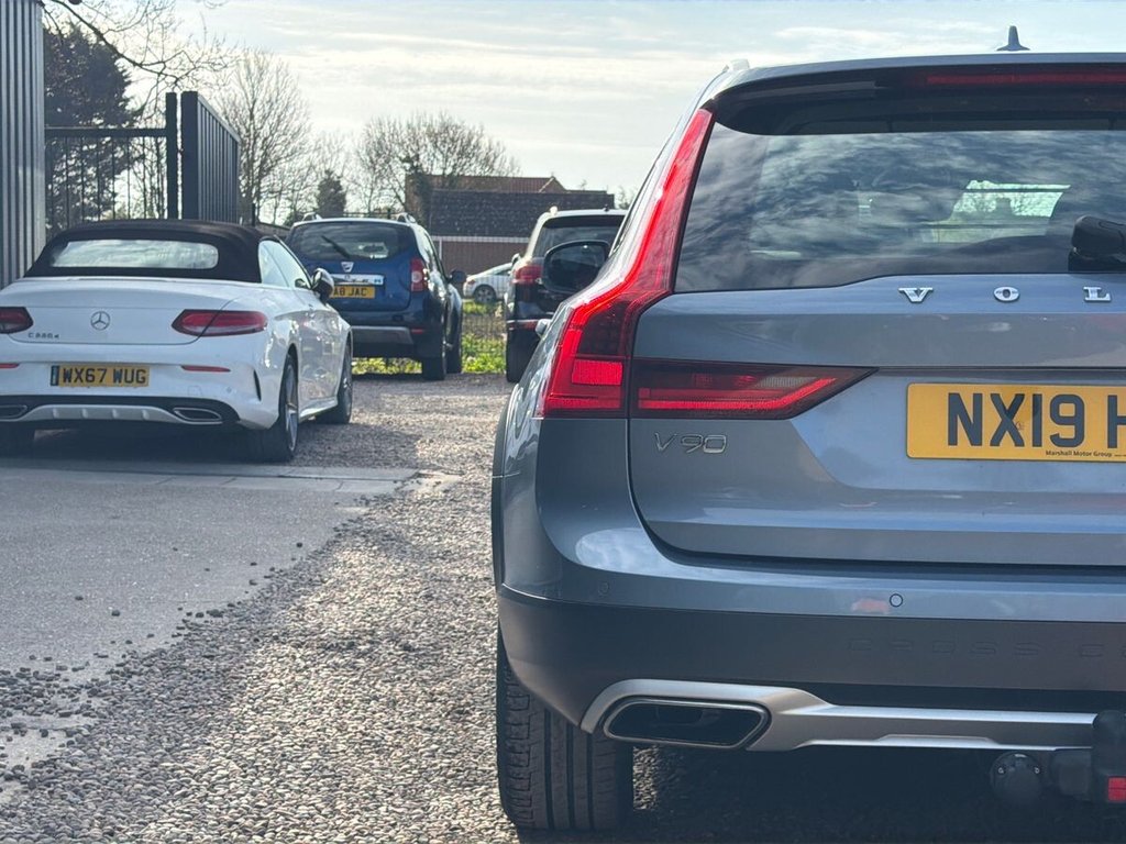 Used Volvo V90 Cross Country 2019 for sale - 78145210: Photo 11