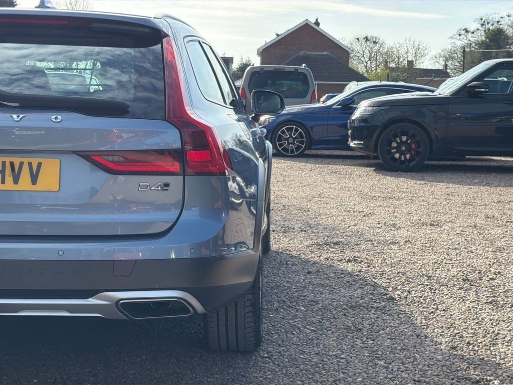 Used Volvo V90 Cross Country 2019 for sale - 78145210: Photo 12