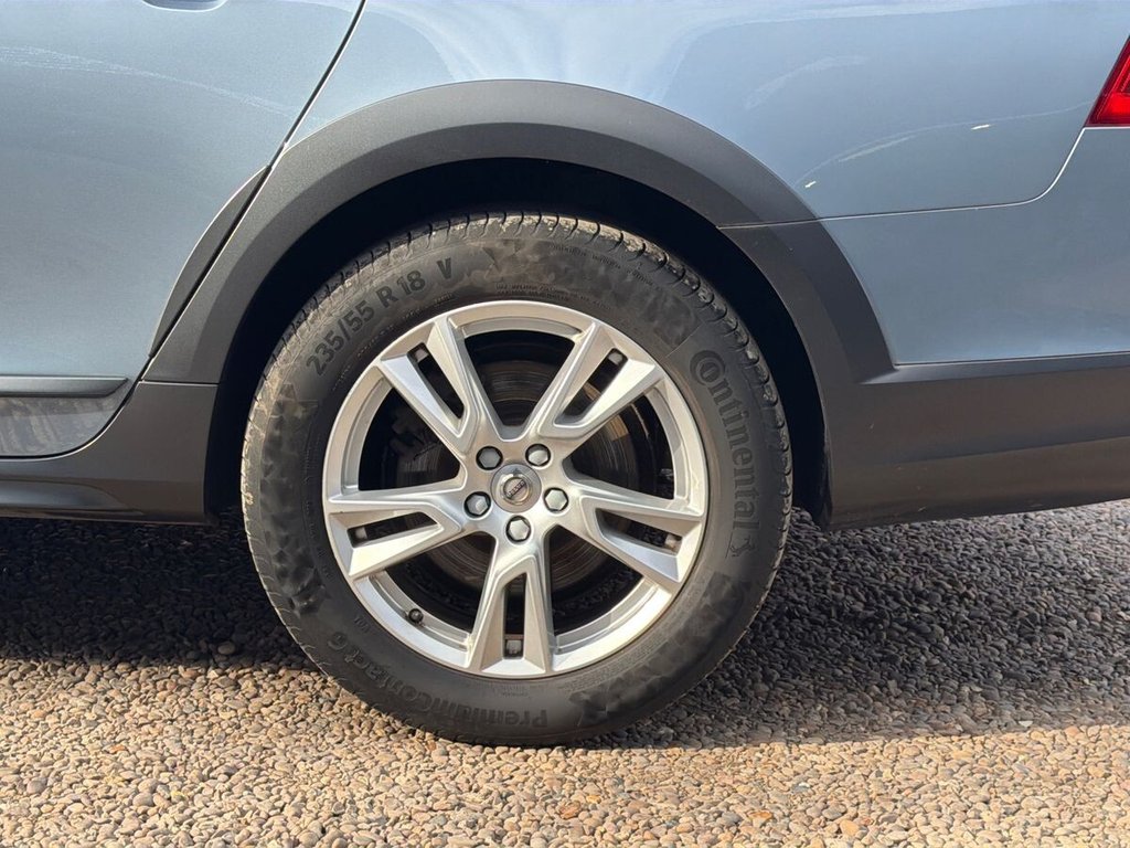 Used Volvo V90 Cross Country 2019 for sale - 78145210: Photo 13
