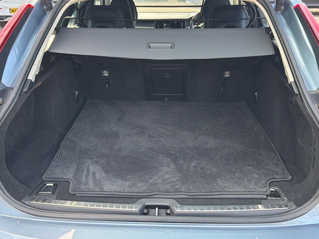 Used Volvo V90 Cross Country 2019 for sale - 78145210: Photo 24