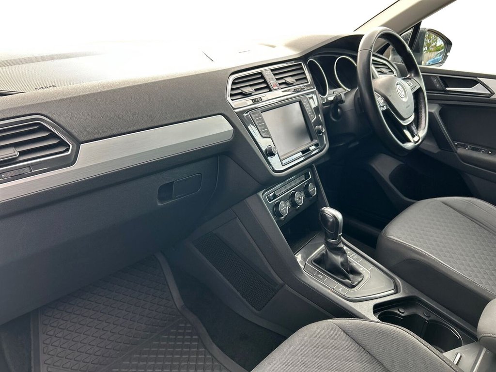 Used Volkswagen Tiguan 2017 for sale - 76405087: Photo 25