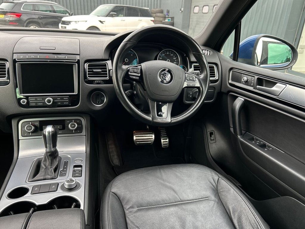 Used Volkswagen Touareg 2015 for sale - 76655181: Photo 16