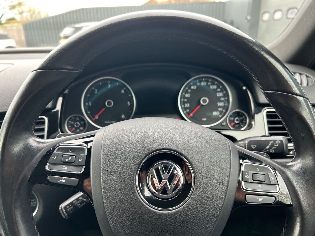 Used Volkswagen Touareg 2015 for sale - 76655181: Photo 17