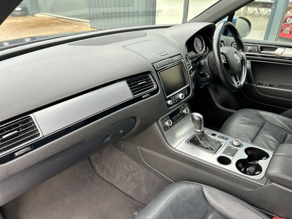 Used Volkswagen Touareg 2015 for sale - 76655181: Photo 19