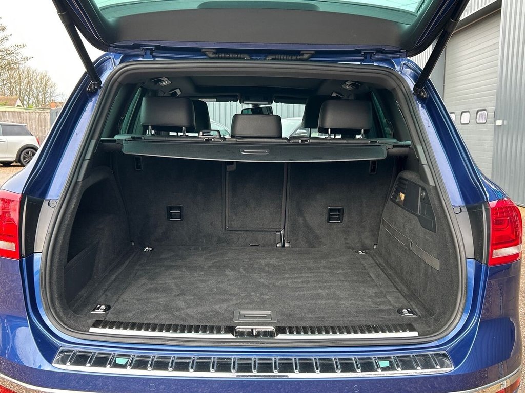 Used Volkswagen Touareg 2015 for sale - 76655181: Photo 24