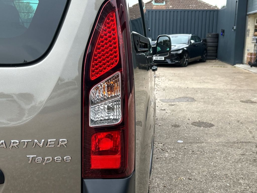 Used Peugeot Partner Tepee 2017 for sale - 76654708: Photo 15