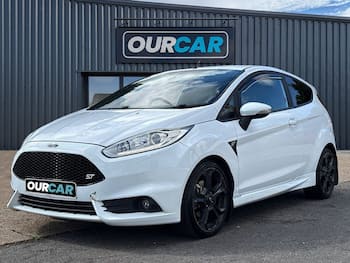 Used Ford Fiesta 2015 for sale - 79843186: Photo