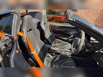 Used McLaren 750S 2024 for sale - 79246275: Photo