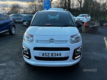 Used Citroen C3 Picasso 2017 for sale - 77825767: Photo