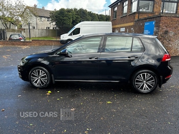 Used Volkswagen Golf 2017 for sale - 78587264: Photo